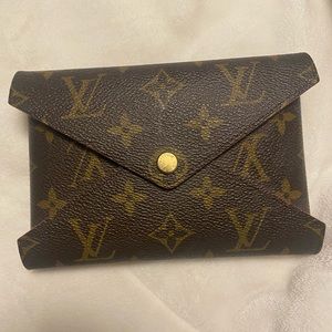 Louis Vuitton Medium Monogram Kirigami
